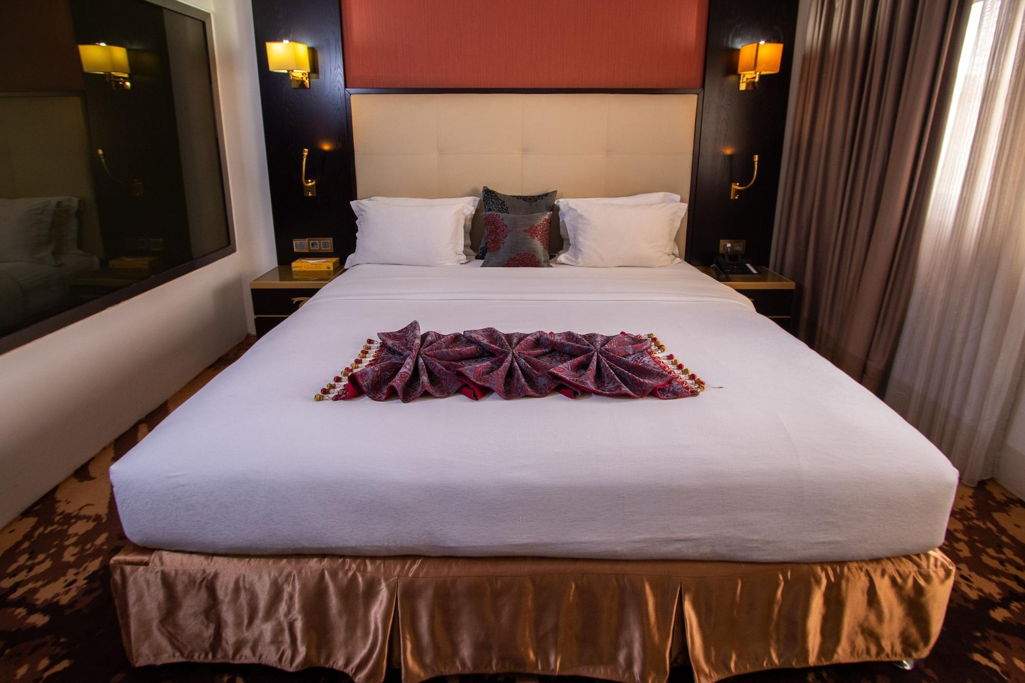 Hôtel Fleur de Lys Plateau Dakar Extérieur photo