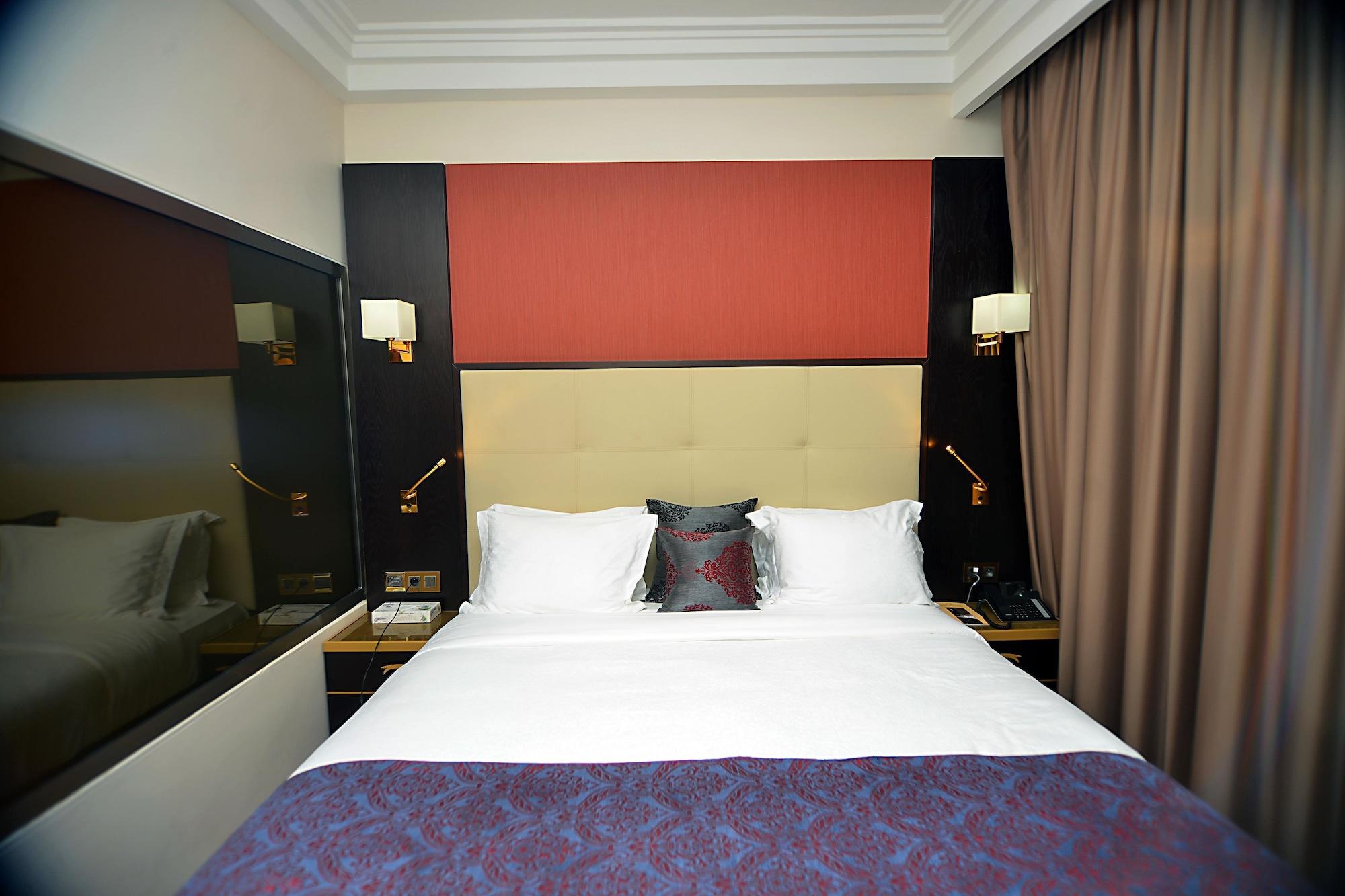 Hôtel Fleur de Lys Plateau Dakar Extérieur photo