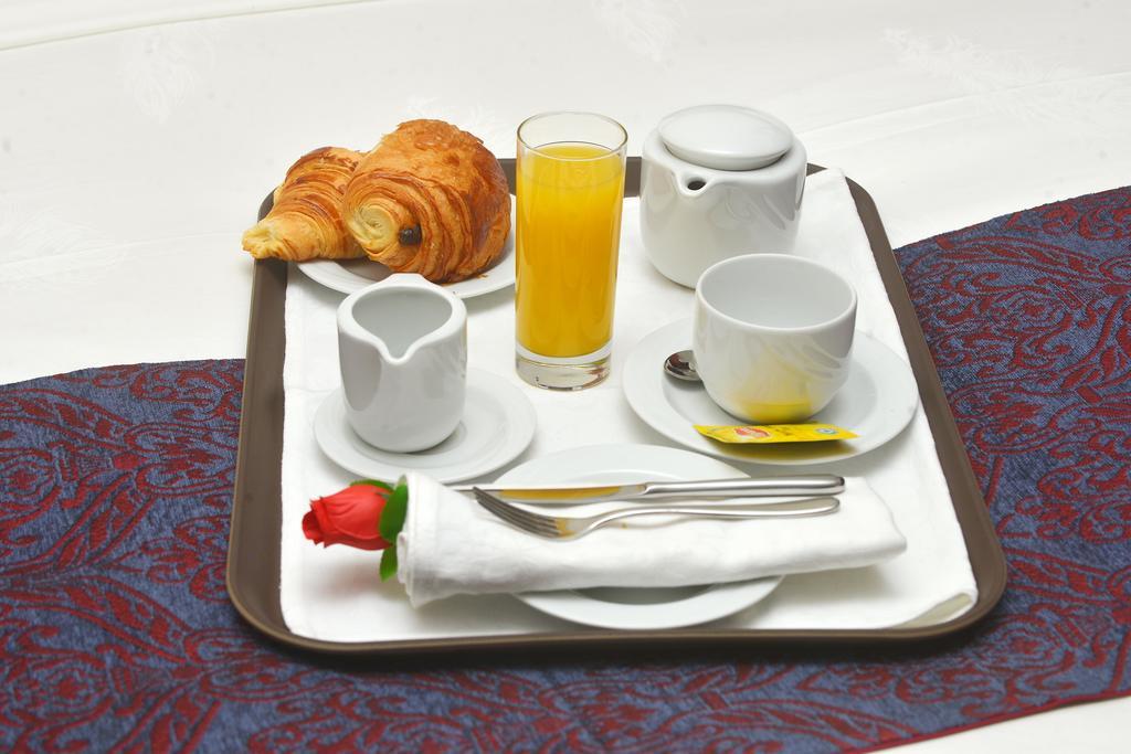 Hôtel Fleur de Lys Plateau Dakar Extérieur photo