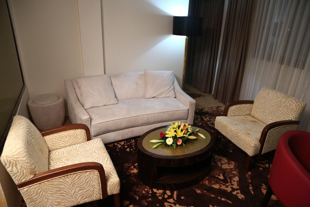 Hôtel Fleur de Lys Plateau Dakar Extérieur photo