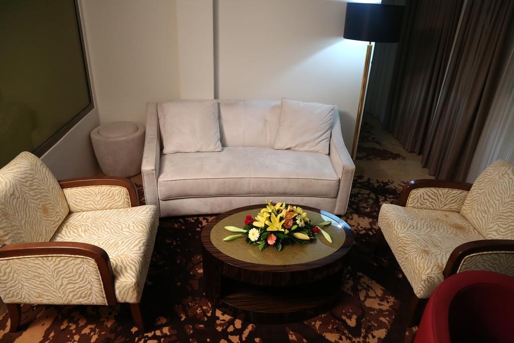 Hôtel Fleur de Lys Plateau Dakar Extérieur photo