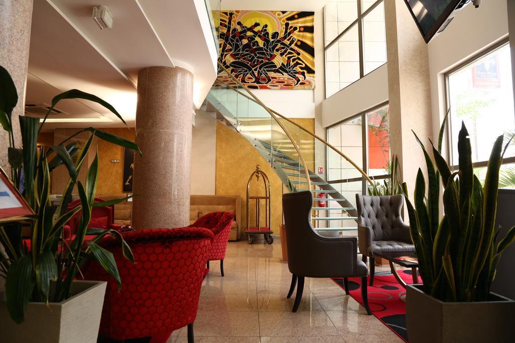 Hôtel Fleur de Lys Plateau Dakar Extérieur photo