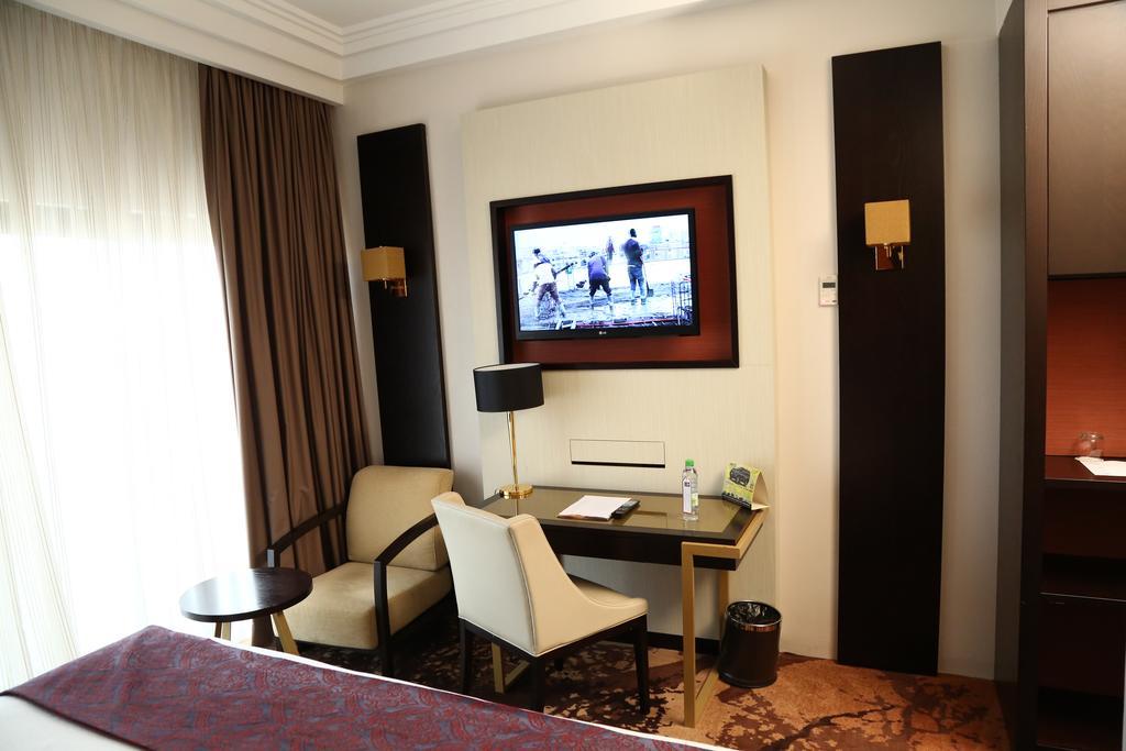 Hôtel Fleur de Lys Plateau Dakar Extérieur photo