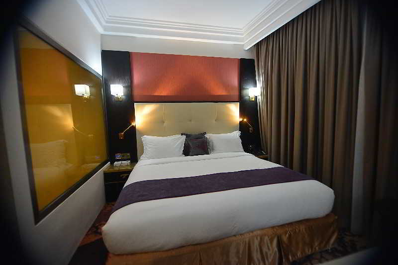 Hôtel Fleur de Lys Plateau Dakar Extérieur photo